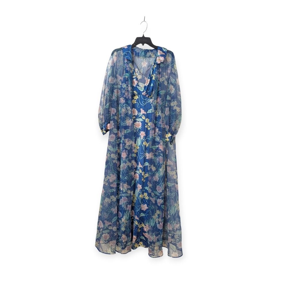 Vintage 70s Vanity Fair Pegnoir Robe And Nightgown